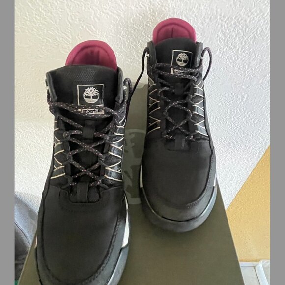 Timberland Women's Hiking Boots, Size 8M, Euro Swift Style Black and Pink - Picture 3 of 4
